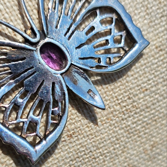 Vtg. 925 sterling silver butterfly w/genuine amethyst - Picture 4 of 5